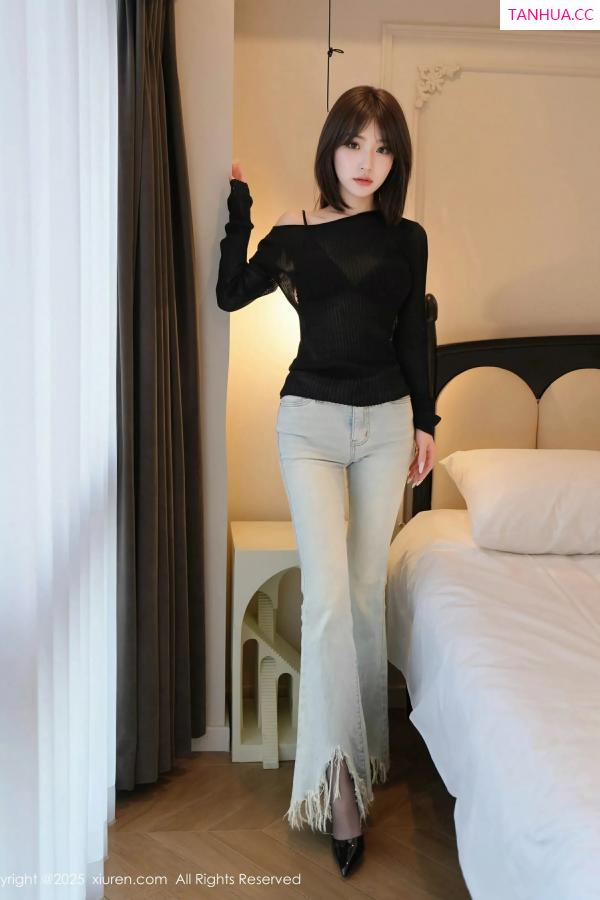汁汁  [XiuRen]高清写真图 2025.06.06 No.10374 汁汁 蓝色牛仔裤第6张图片